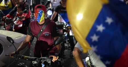 Venezuela: Tensão marca fase final de resultados das Eleições que ameaçam Maduro