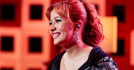 Rauana Monteiro lança “Me assume enquanto é tempo” e reafirma sua identidade no projeto “Autêntico”