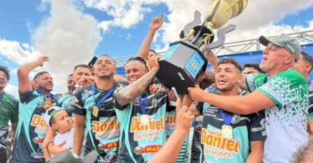 Tricampeão! Moleque Travesso goleia Inter Remanso e, mais uma vez, fica com a taça da elite do futebol de Hortolândia