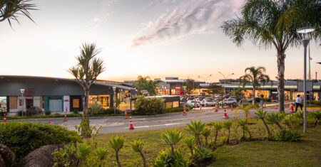 Outlet Premium São Paulo lança primeira edição da campanha Etiqueta Dourada