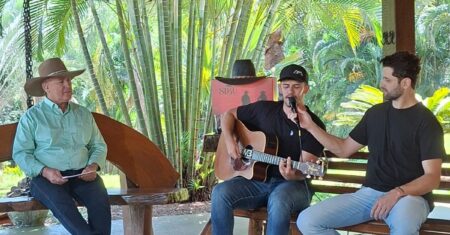 Felipe Nogueira é destaque no programa Viola Brasil da Rede Família