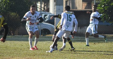 Semifinais do futebol amador de Hortolândia definem os finalistas neste domingo (23) no Campo do Rosolém