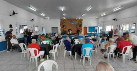 Idosos celebram Dia dos Pais em Hortolândia