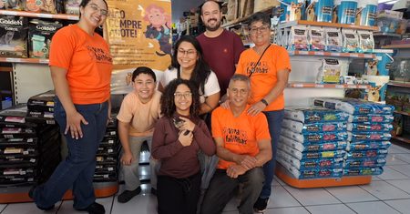 Feirinha de adoção da Viralatinhas transforma encontros em novos lares para animais de Sumaré