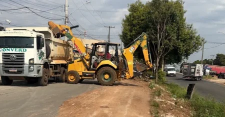 Jardim Amanda recebe limpeza após descarte irregular de lixo e entulho