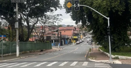 Dois novos semáforos começam a funcionar em até 15 dias no Santa Clara