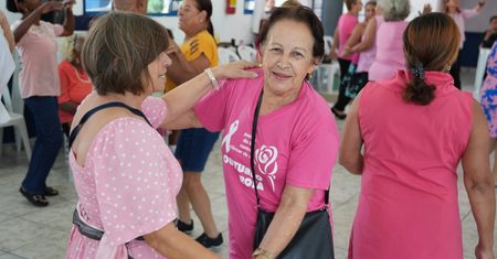 Outubro Rosa na Melhor Idade de Hortolândia reúne idosos em ações de saúde